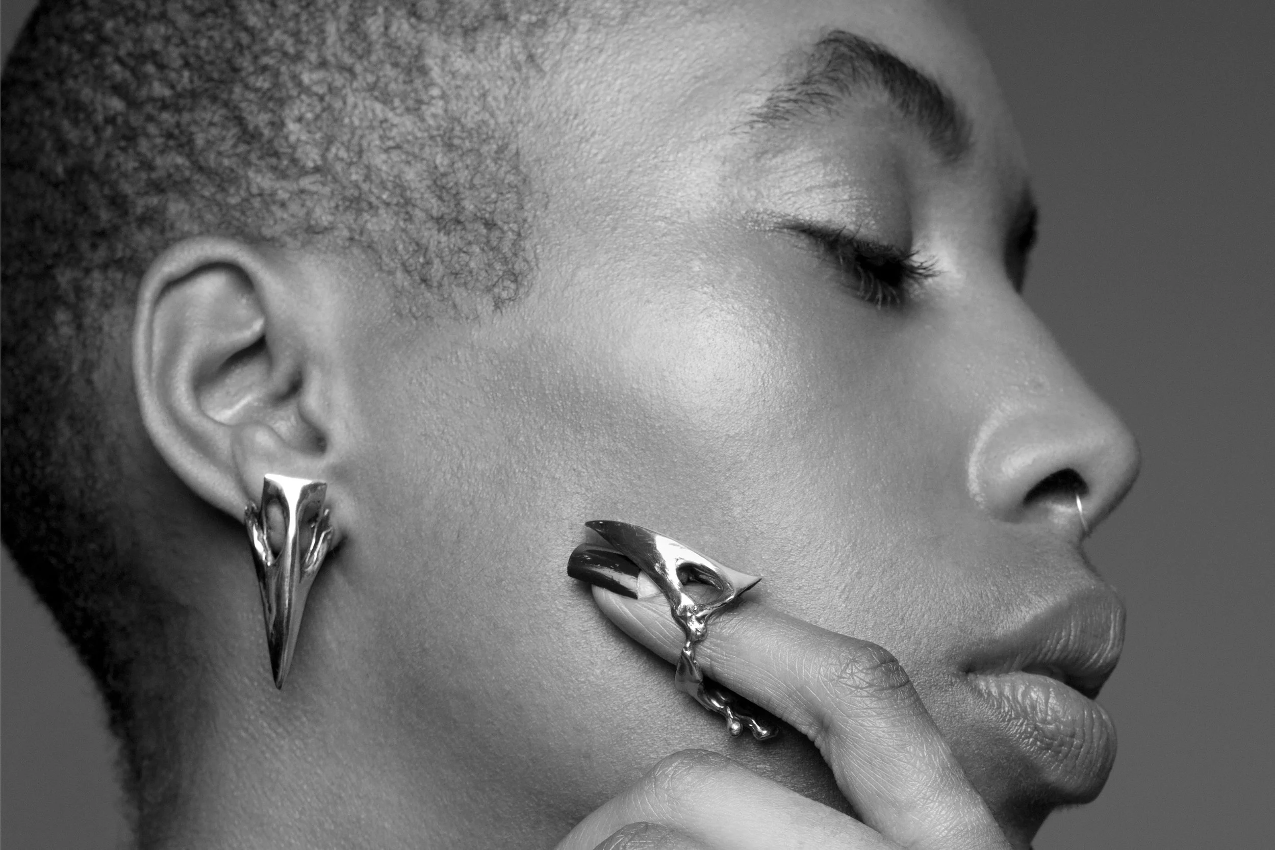 Vestige Claw Ring