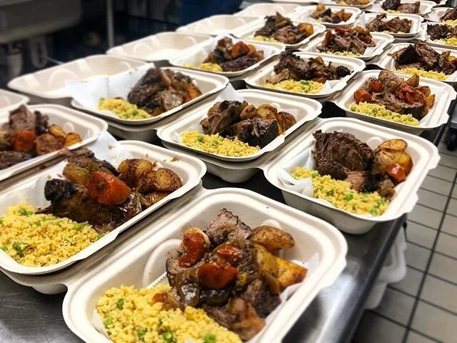 Sending out that #southdakota #beef with some roasted root vegetables &amp; whole wheat couscous for a rainy cold-front sorta day! 🥶 #madeonthemissouri #catering #lunch #braise