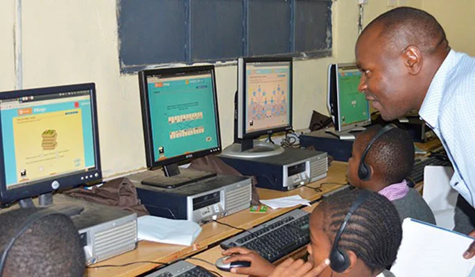 Supporting pupils in the computer lab