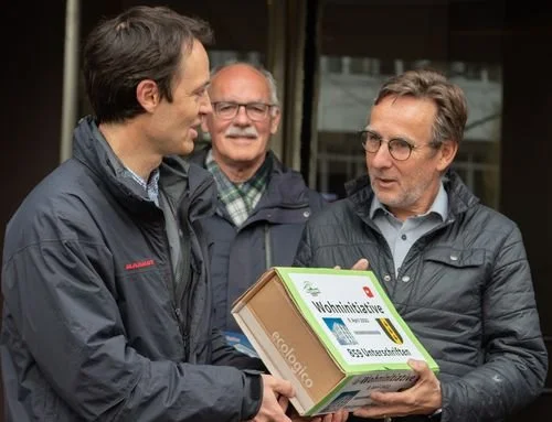 859 Unterschriften für Wohninitiative in Wetzikon eingereicht