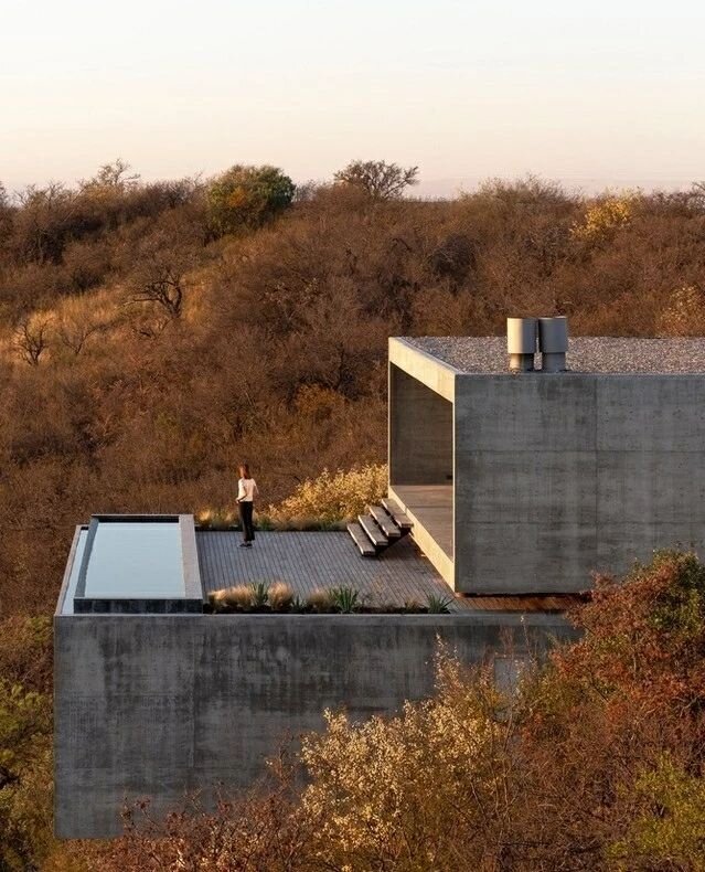 Our Monday inspiration is this captivating image of the&nbsp;MP House by @gastonsironi.arqs &amp; Valentina Machado⁠
⁠
Images by @javieragustinrojas

@ignant