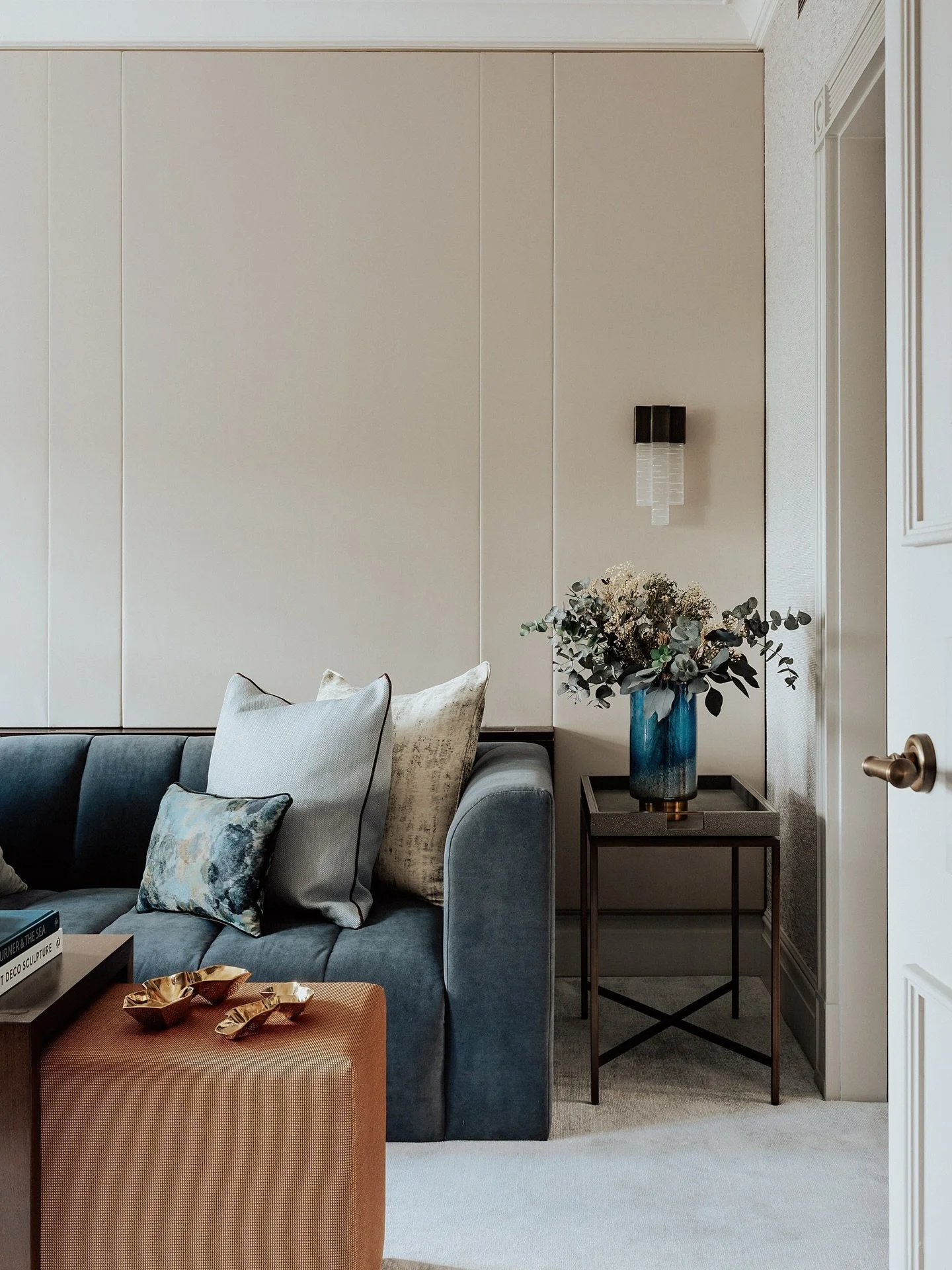 For many, luxury is not about excess, but about thoughtful detail and a sense of permanence. 

Our clients are drawn to interiors that reflect who they are, spaces that offer calm, character, and quiet confidence. 

At Kensington Green, these princip