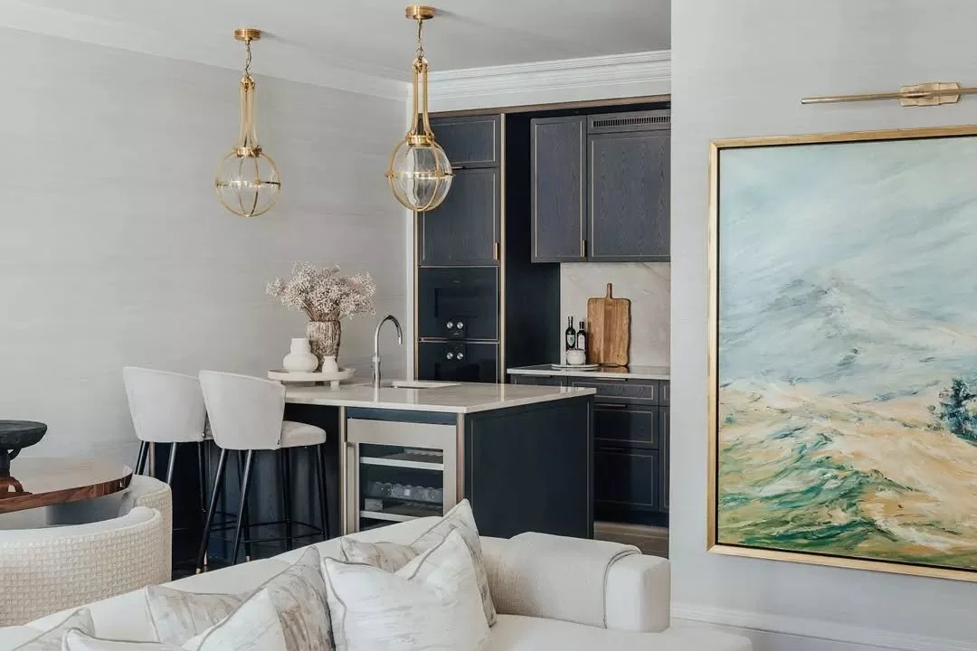 Step into a home that feels entirely your own from the moment you arrive.

At the Accouter Show Residences at The OWO, the interiors create an atmosphere of comfort, elegance and ease.

Layered with rich textures, exceptional materials and a thoughtf