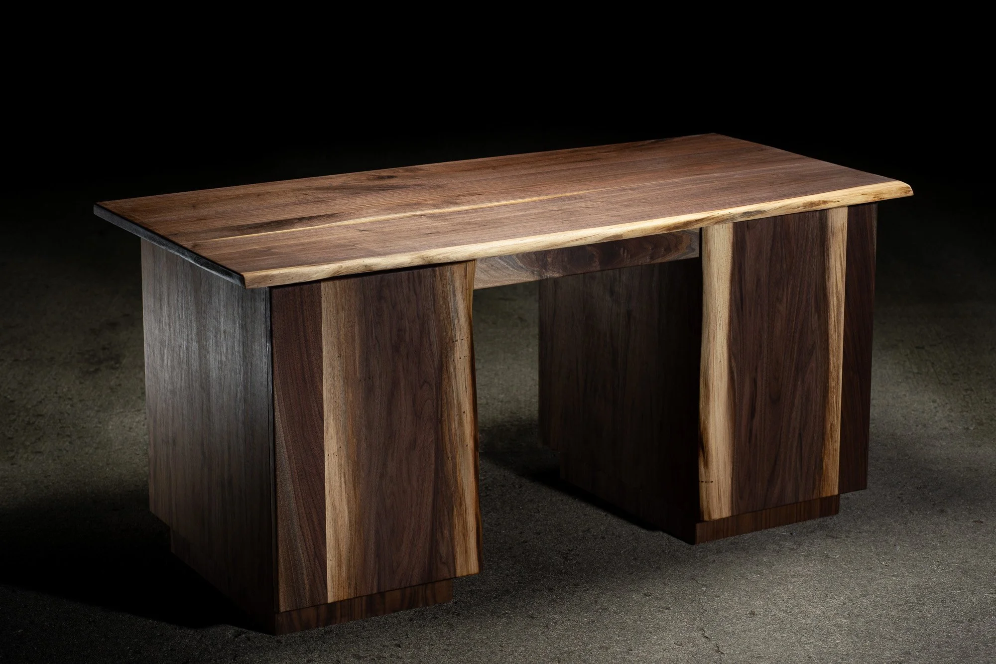 Barefoot Furniture 3-10 WEB-6.jpg