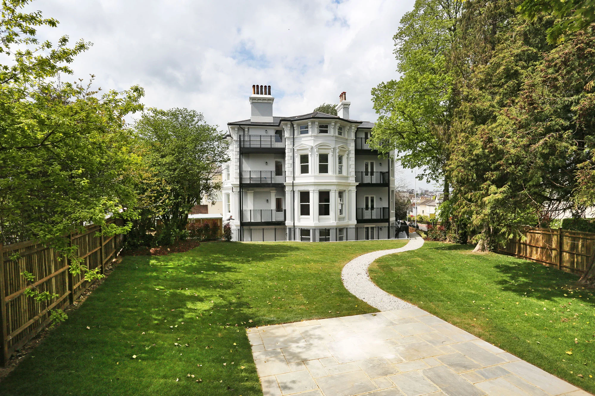 Lansdowne-Villa-1.jpg