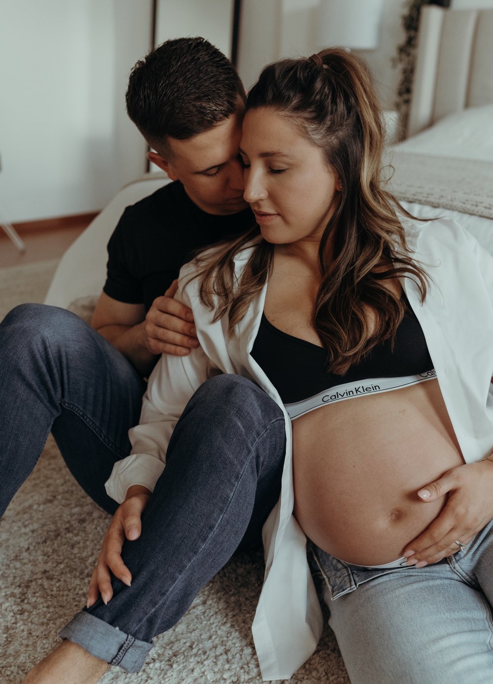 Maternity Photos - by Julia Gnan