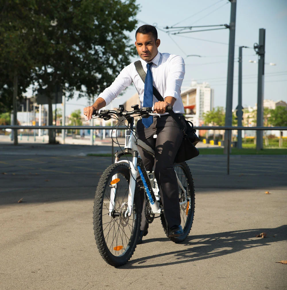 ridingBiketoWork2.jpg