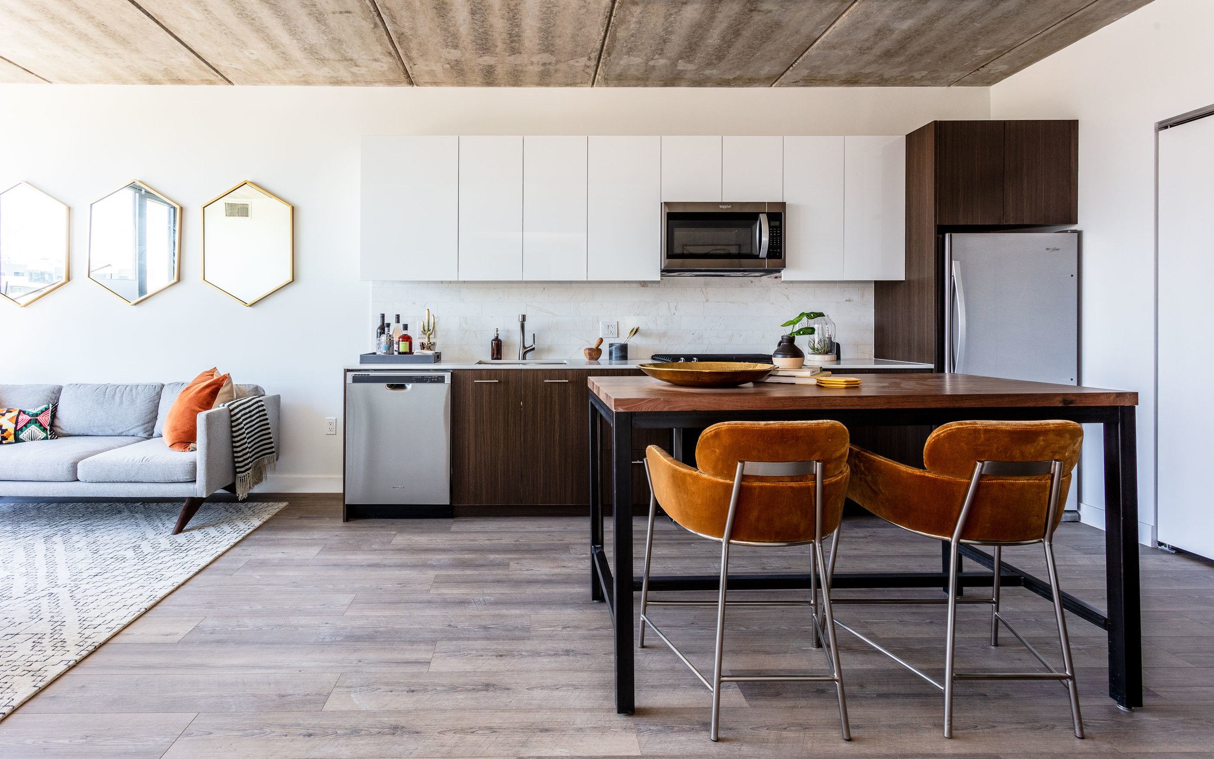 01 - Wicker Park Connection - 1-Bedroom.jpg