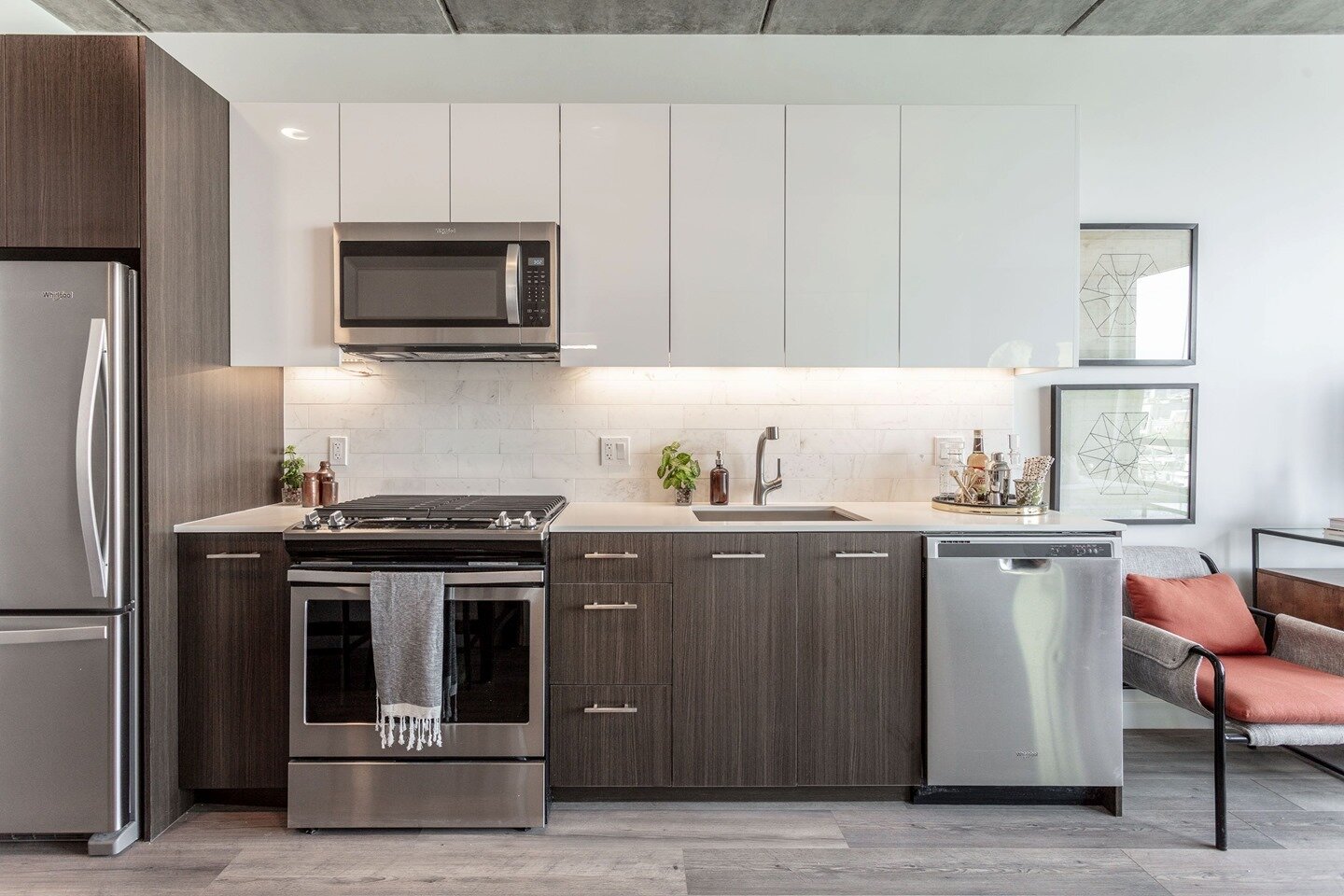 Wicker Park Connection is now offering up to 3 months free on select lease terms. Connect with our team today to schedule your exclusive showing and explore more today ✨