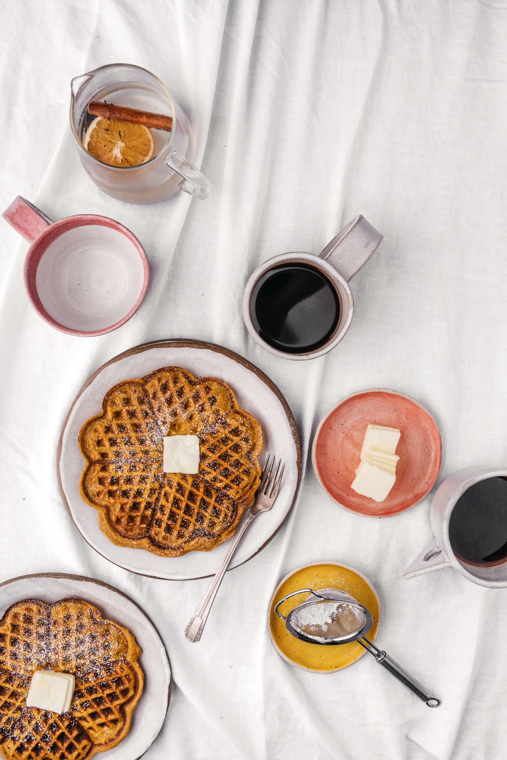 A Waffle Iron That Makes Delicious, Edible Waffle Bowls - Genius