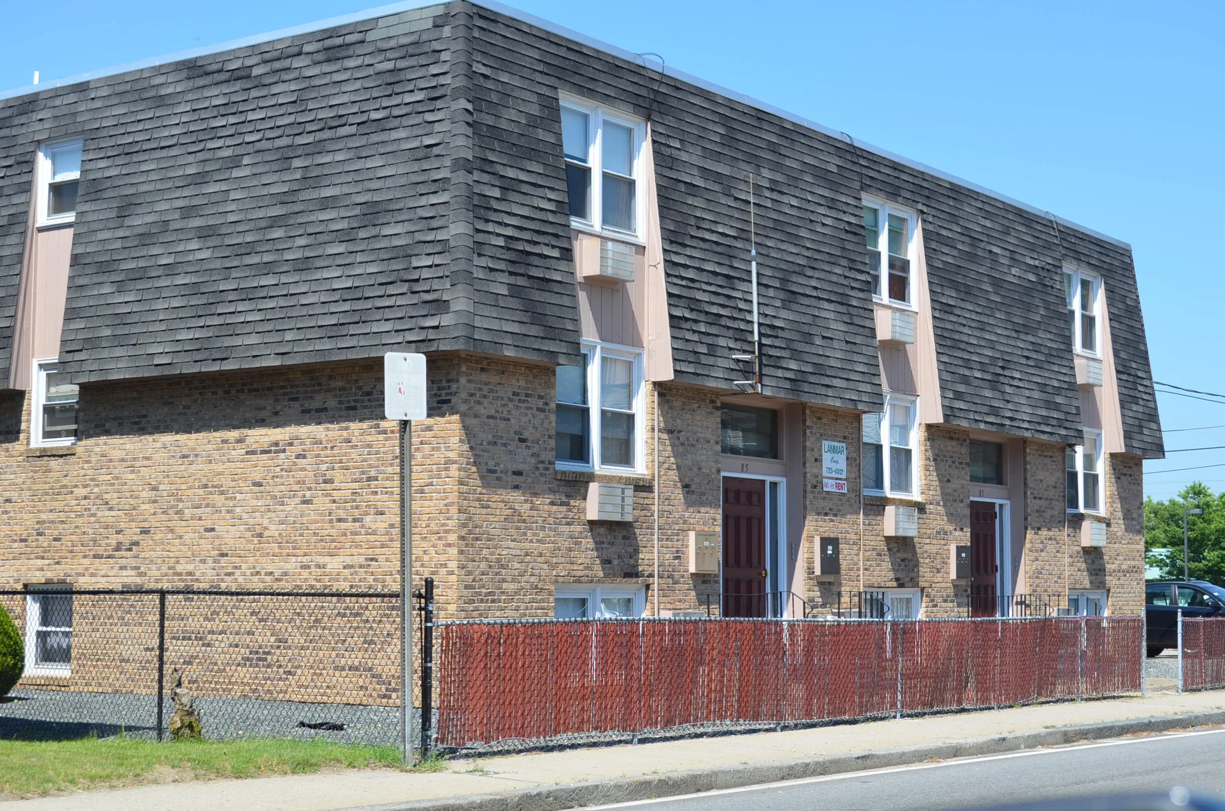 85 prospect front left angle .JPG