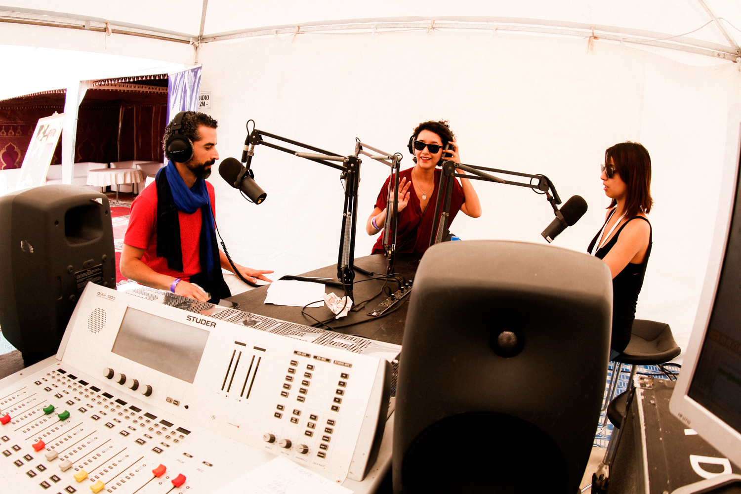 2015.07.24 - Agadir - Interview Radio 2M Allo Les Jeunes_05- LR (JPG 1500px 72DPI).jpg
