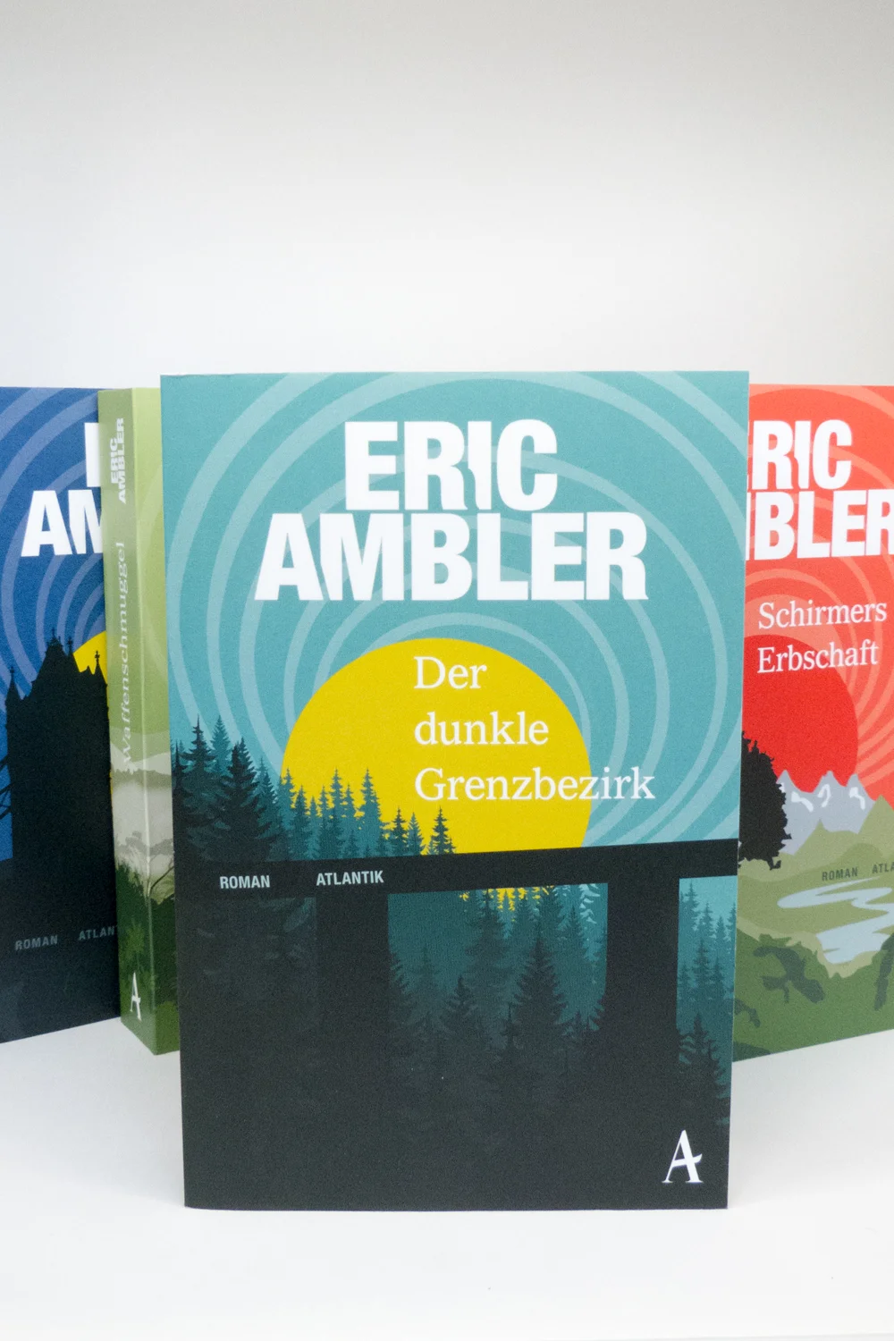 Ambler_TB_neueBuecher_Grenzbezirk.jpg