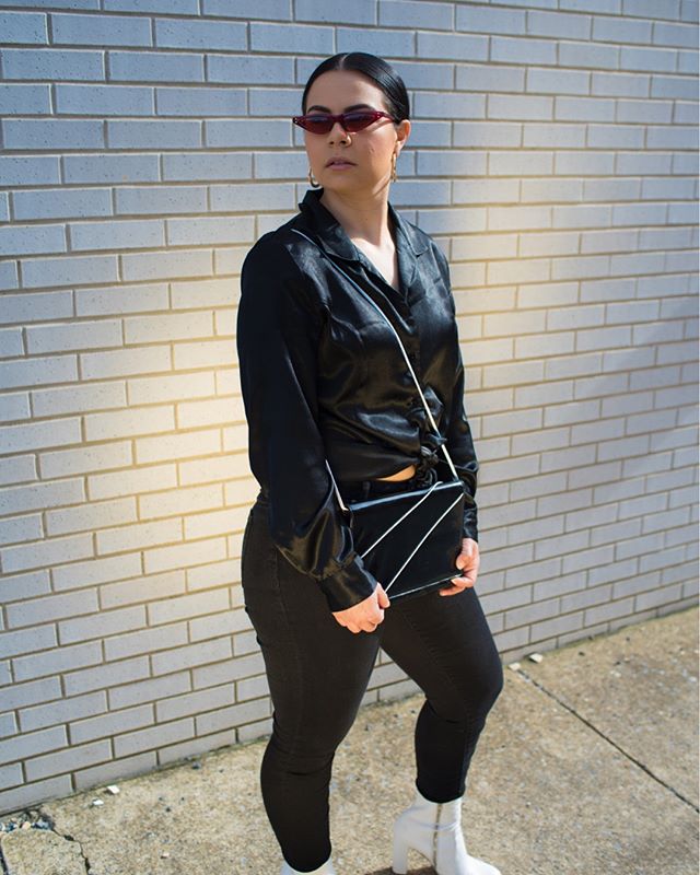 Featured vendor @shopneondiamonds will be selling vintage and new lewks at @ladieslovepopups
 #fashiondesigner #fashionaddict #fashionaccesories #njpopupshop #popupshop #onlineshopping #onlineboutique #boutique #fashionista #ladieslovepopups