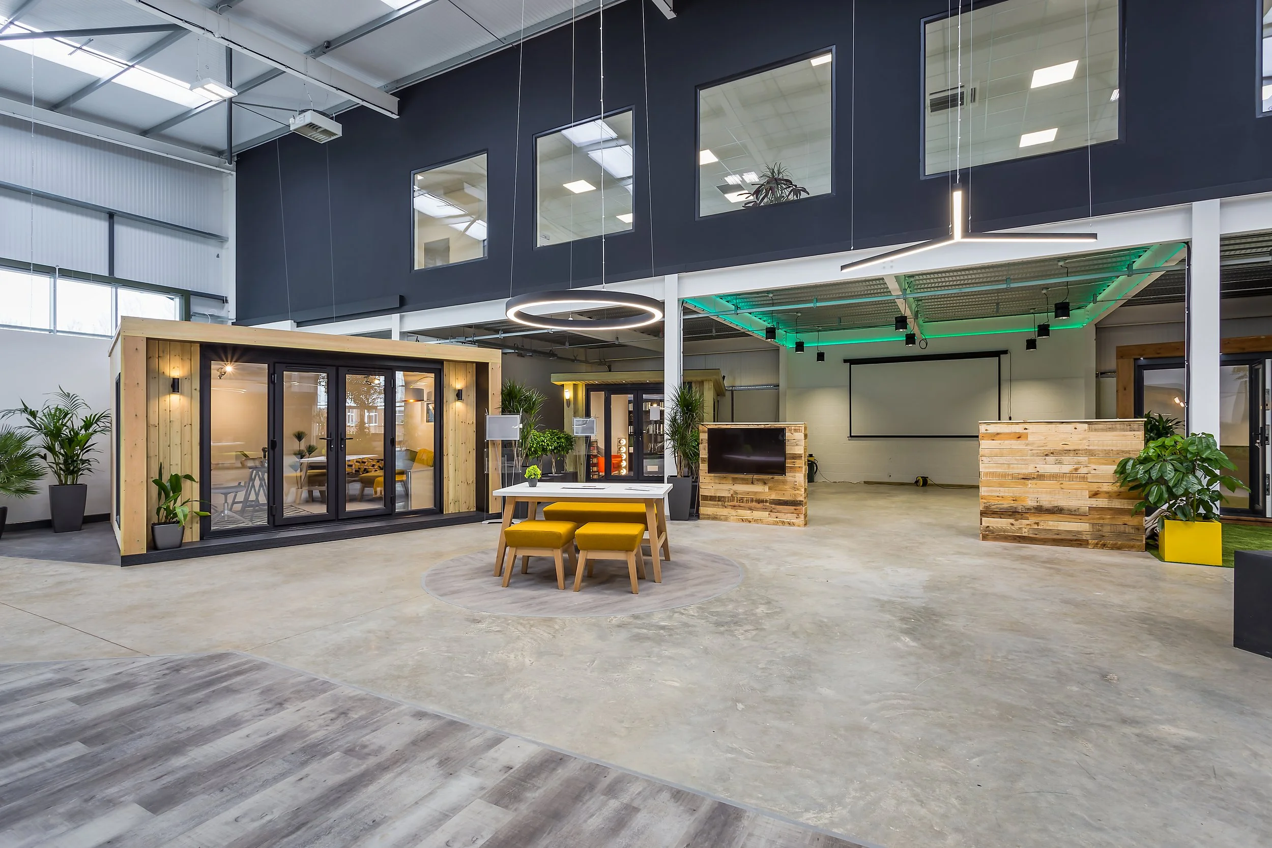GR-NEWSHOWROOM-SRGB-07.jpg