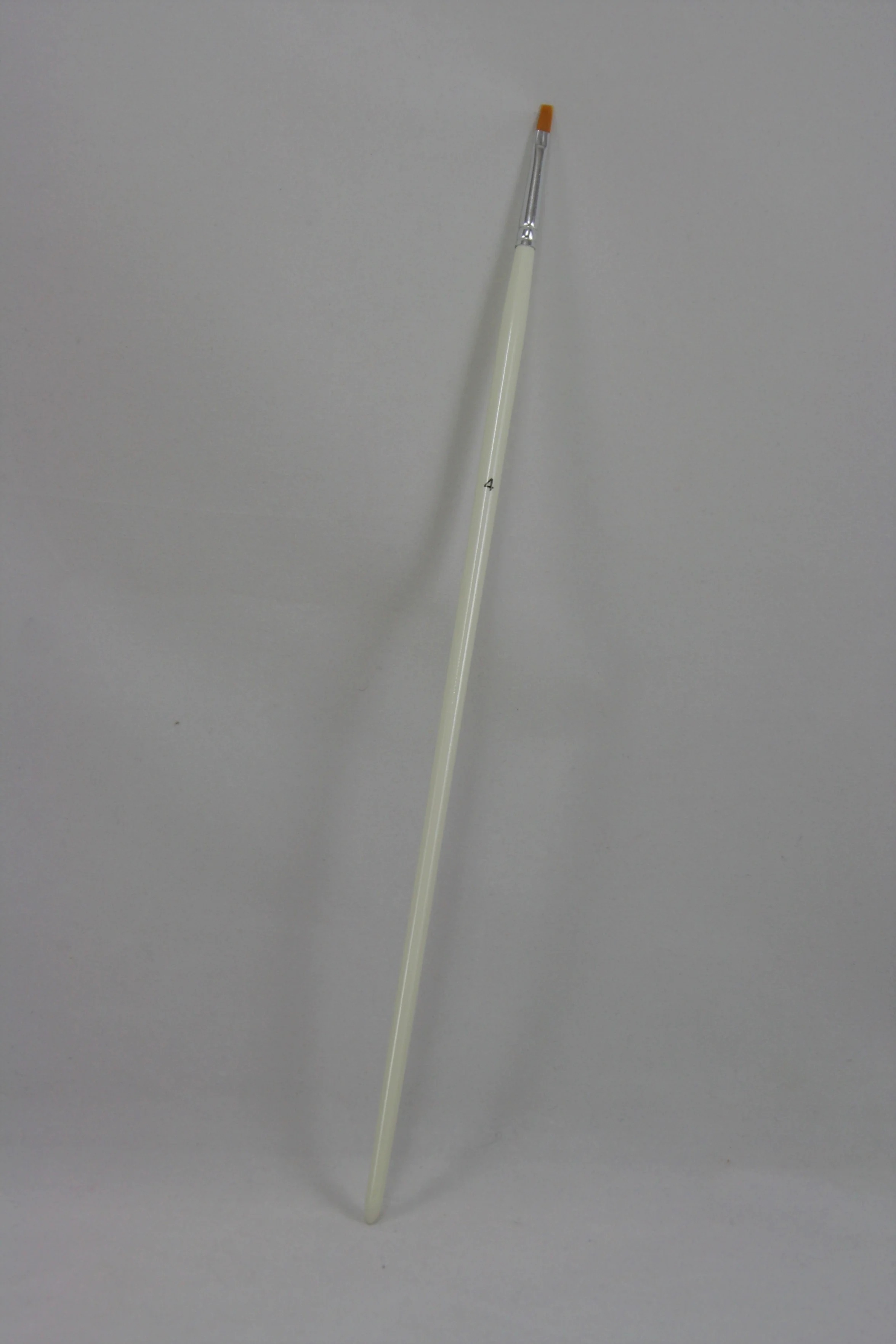 1340-04 Artist Brush - Flat 4mm 1.jpg