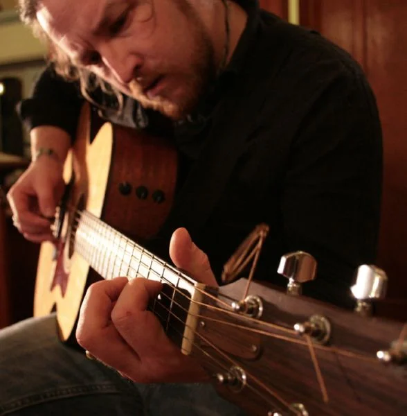 flatpicking_color.jpg