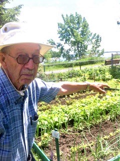 Roy in his community garden, 2013. (Photo Mary Lamey)
