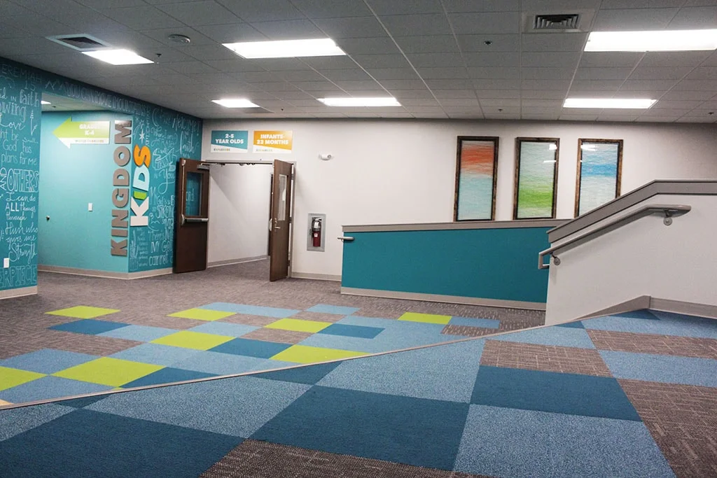 IMG_1761-web-carpet-tile-foyer-steps-ephrata-community-church-july-2019-dandsflooring-min.jpg