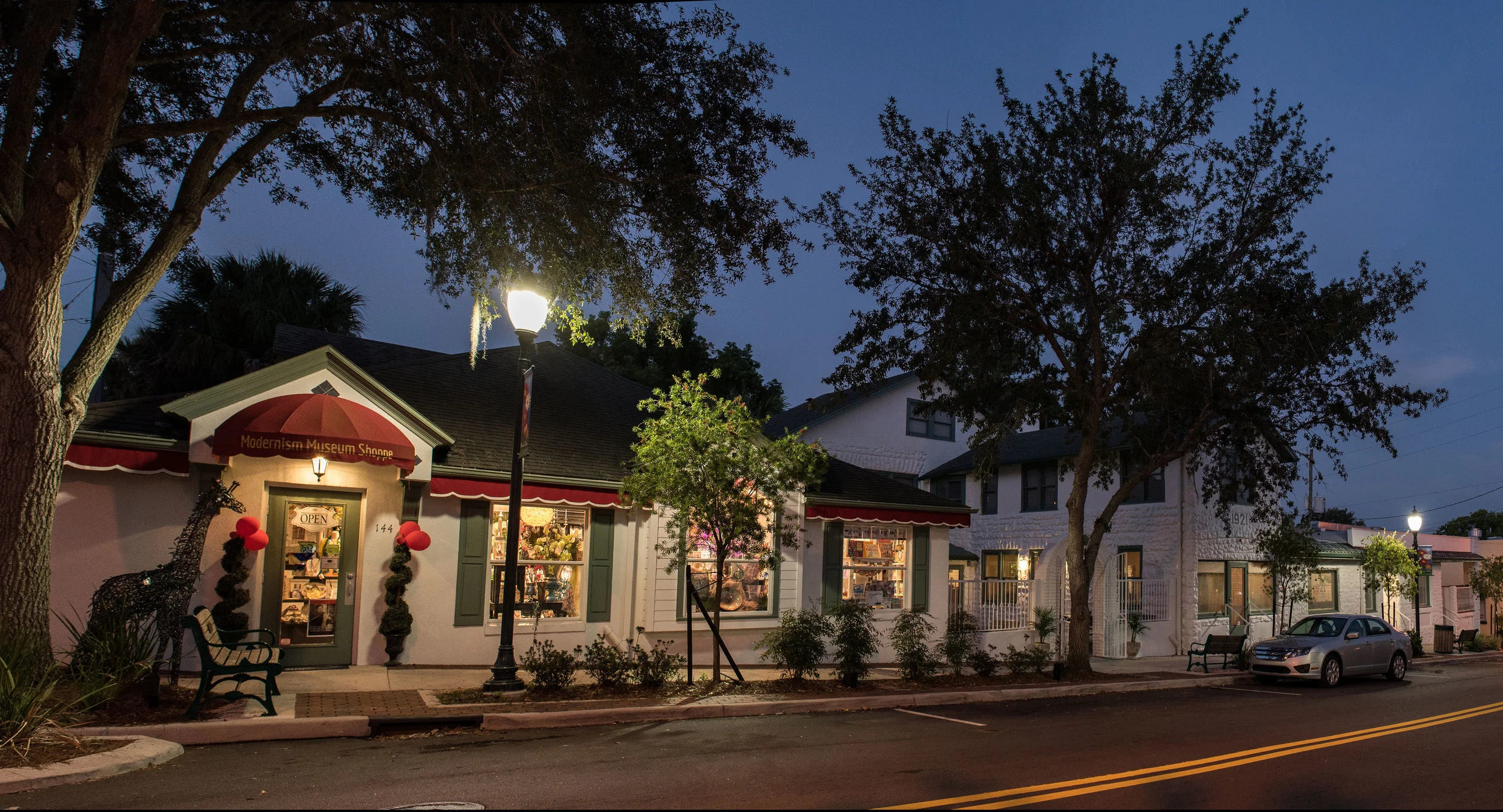 Mount Dora — Modernism Museum Mount Dora, image size:2500x1352