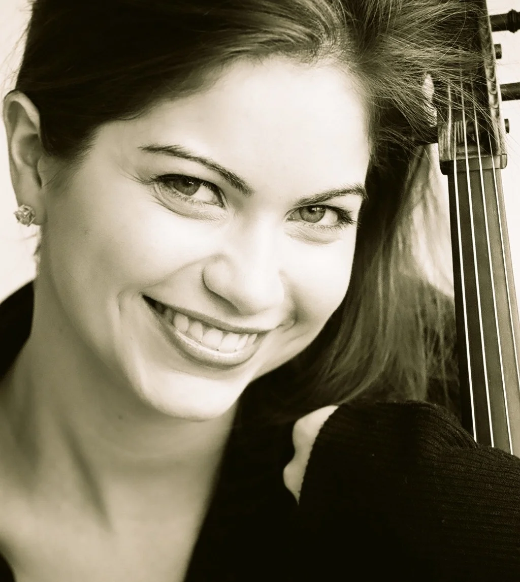 Caitlin Lynch hi-res photo.jpg