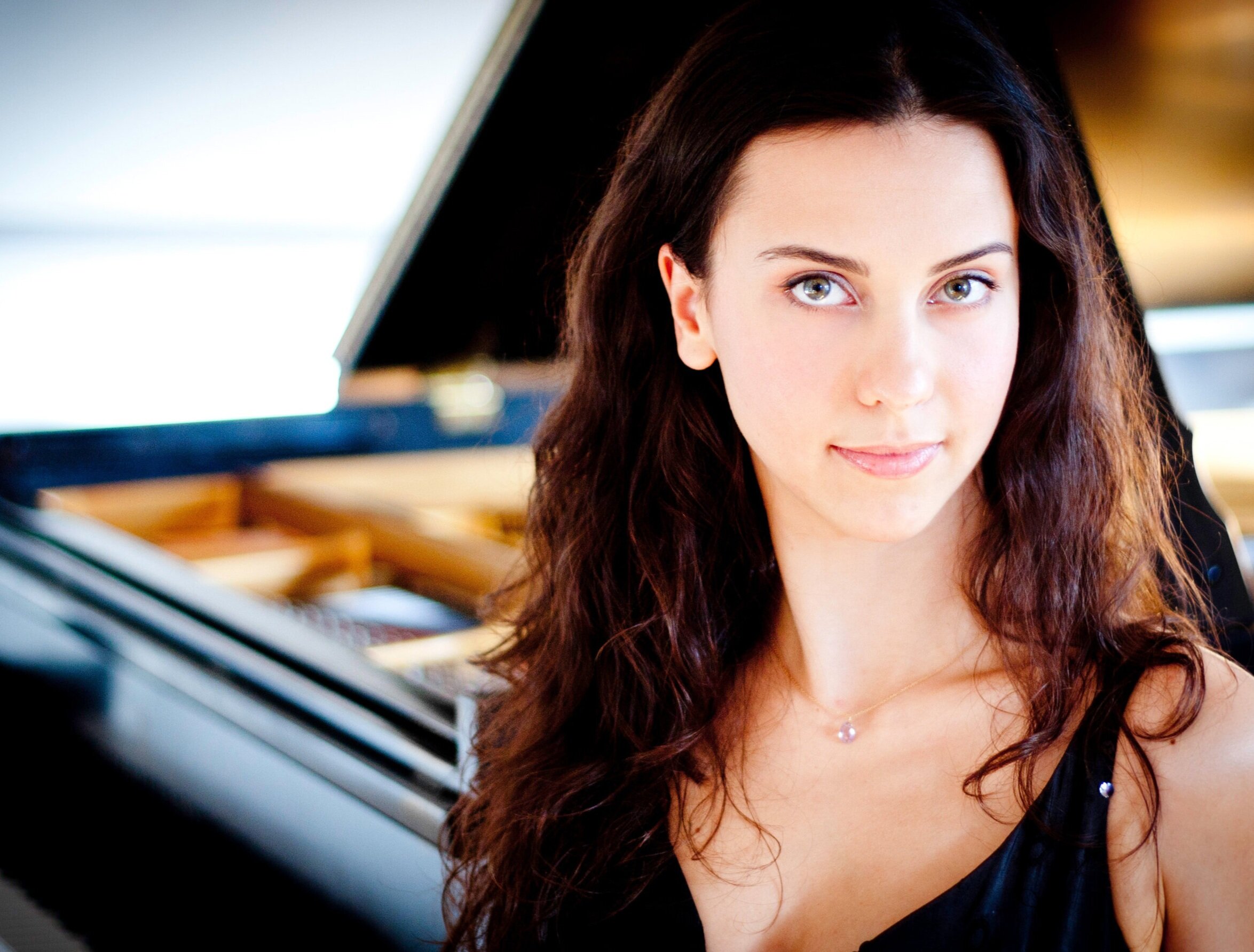 Anna Petrova | Pianist