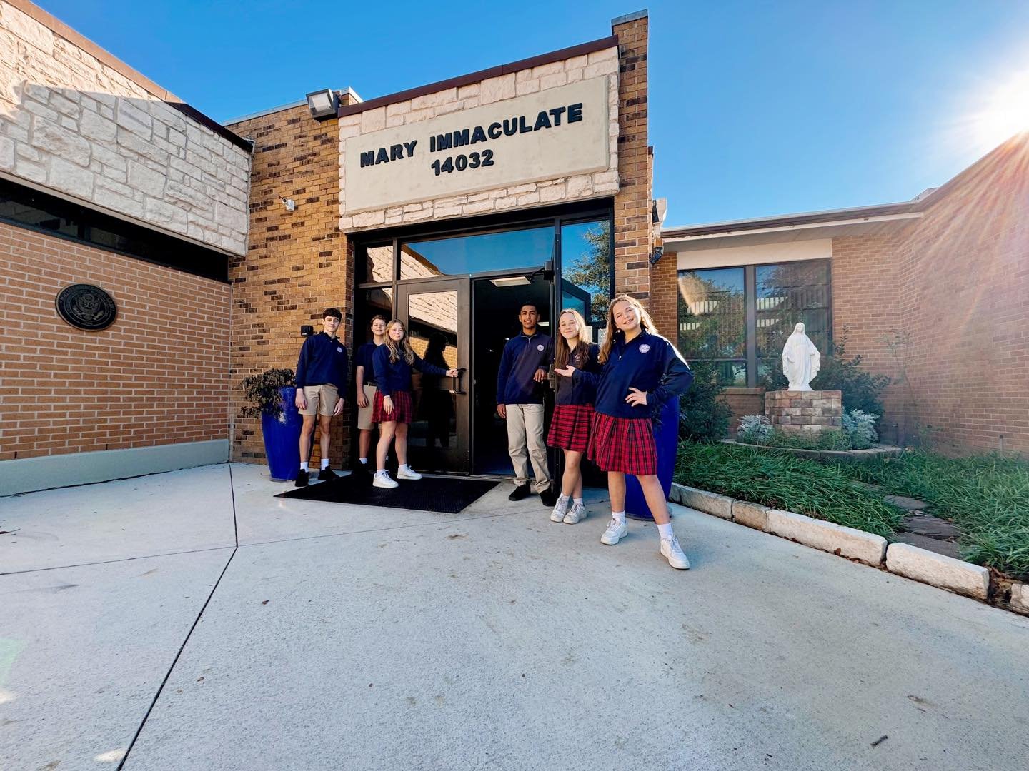 Celebrating 65+ years of Excellence in Leadership &ndash; our Student Ambassador Program at MIS empowers our students to shine as leaders within the school and beyond.
 
Join us February 6th for our Open House, meet our Ambassadors, and see how we in