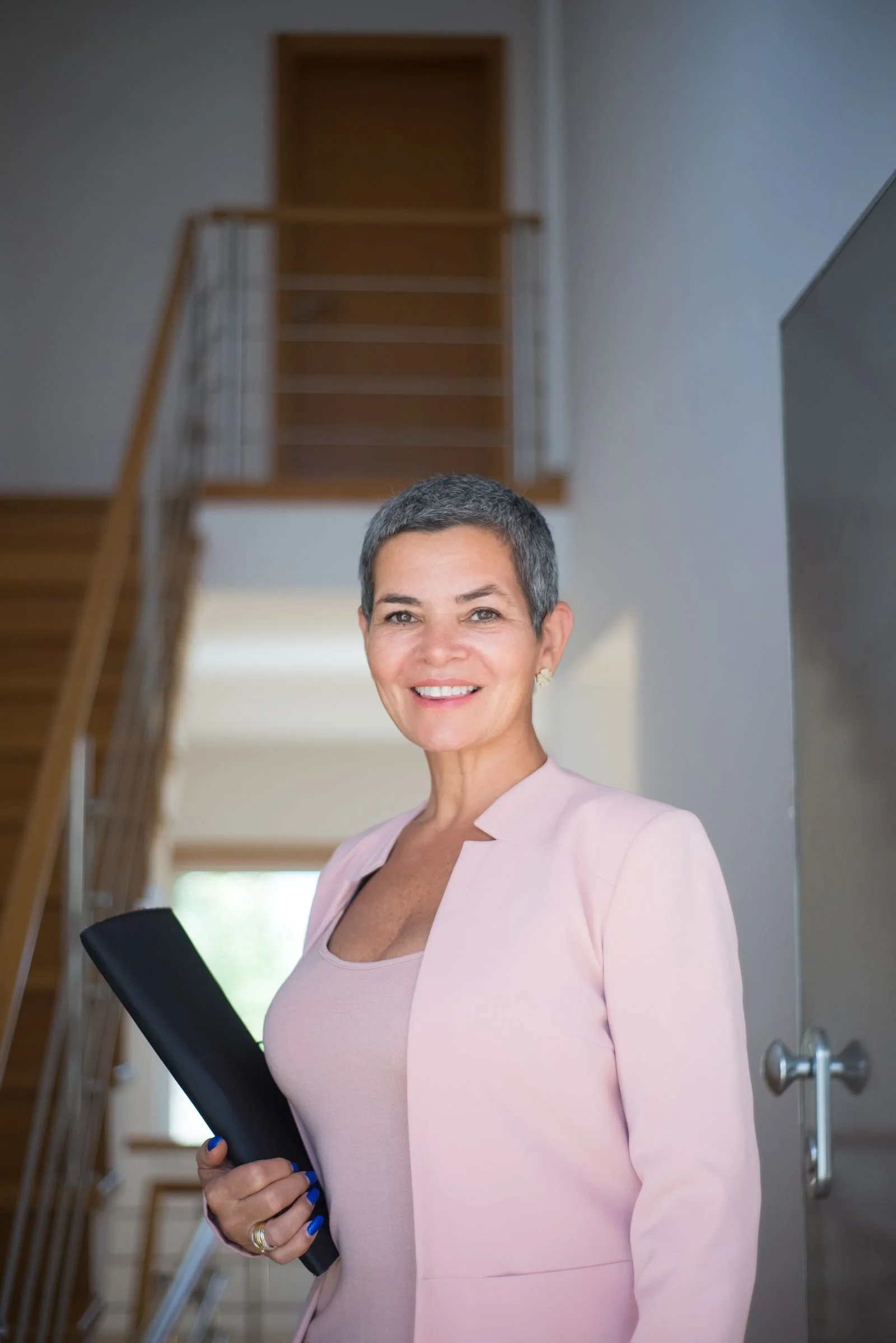Portrait representing Mary in the Confidence from Within client story