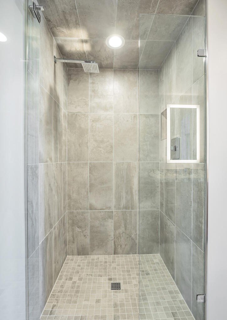 Guest House Shower.jpg