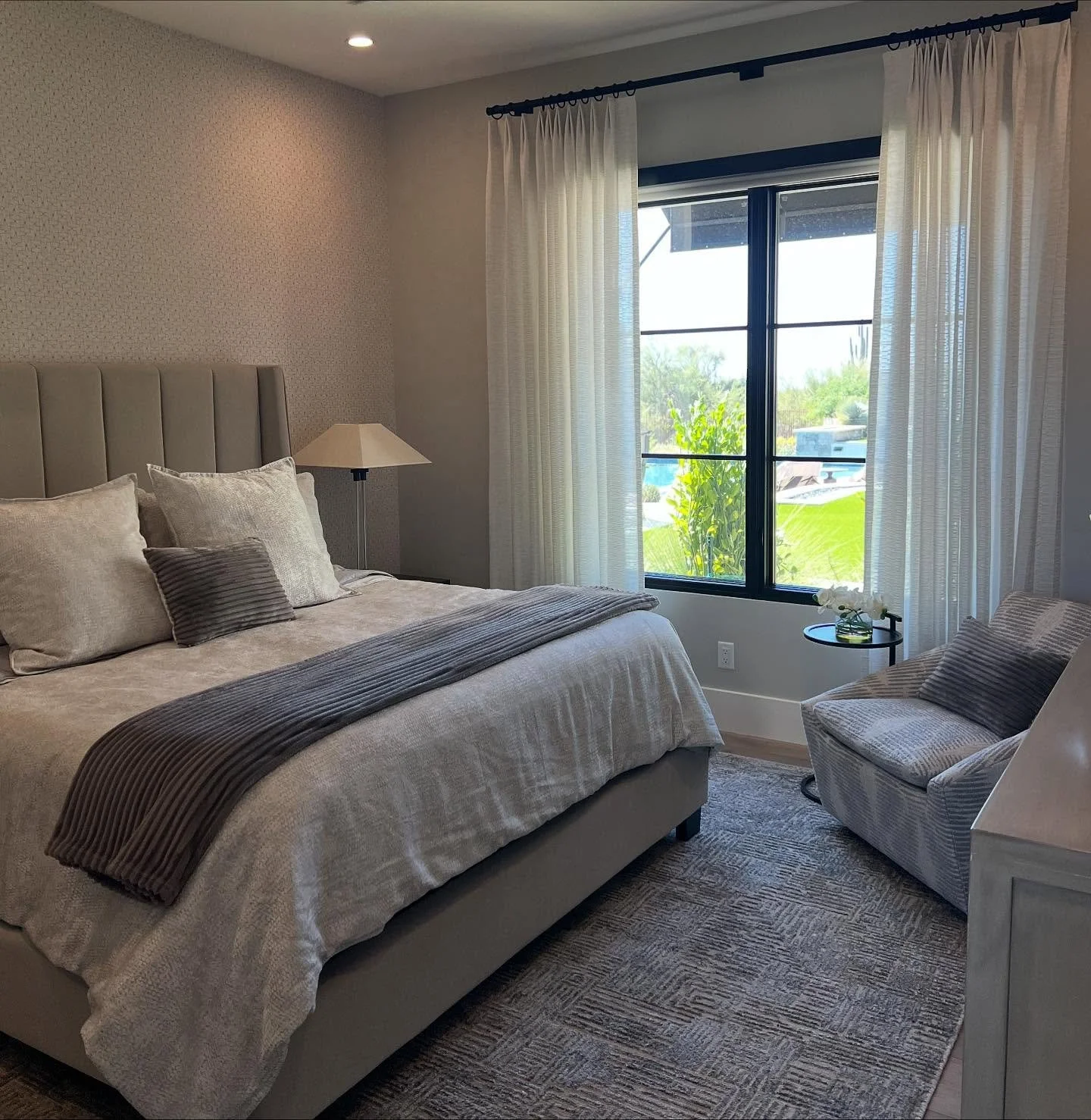 Details make all the difference, these custom drapes transform the whole space by framing the windows and softening the room. 
&bull;Interior Design: KAM Interiors 
&bull;Fabric: Palavela Home

#interiordesign #scottsdaleinteriordesigner #arizonainte