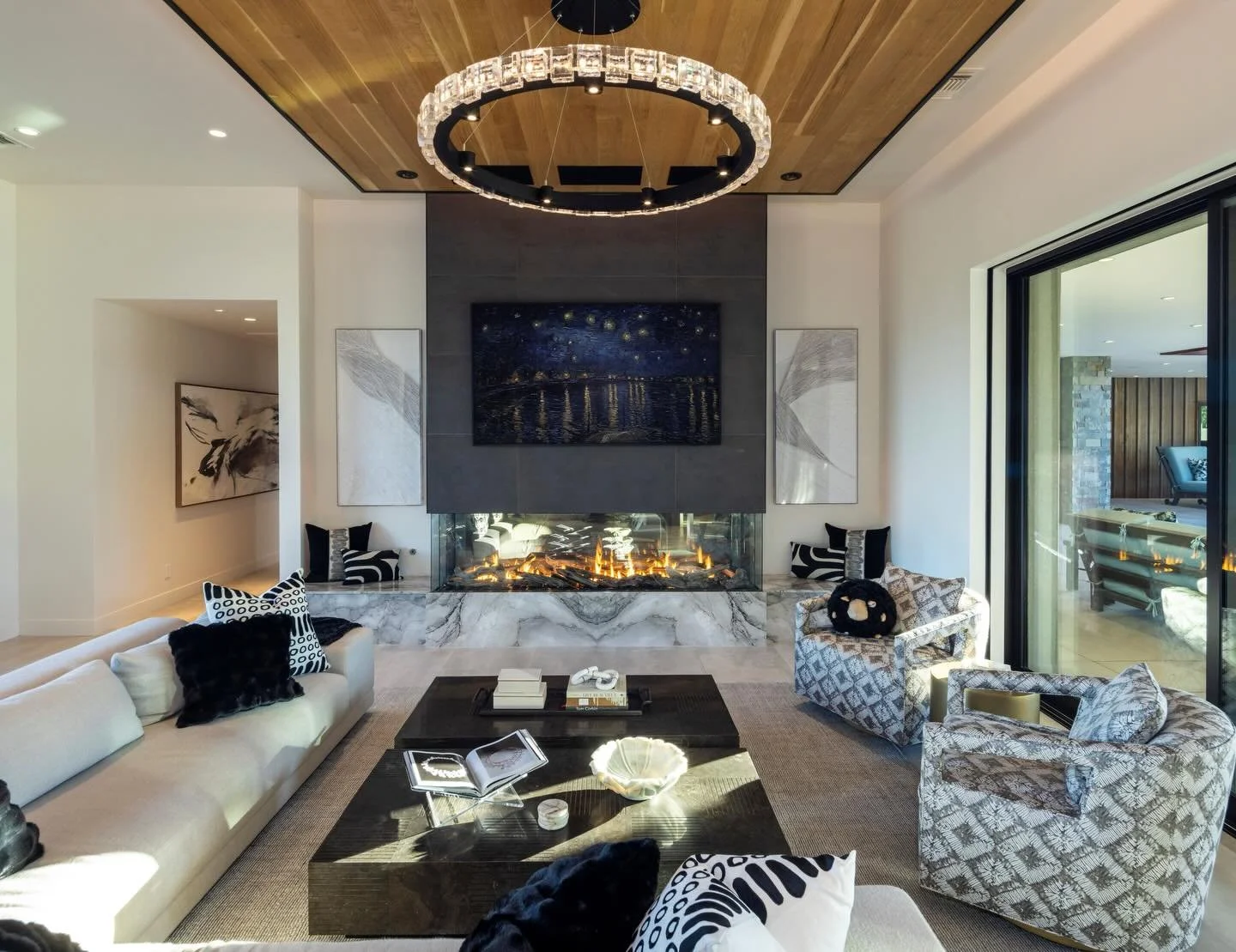 Layers of lighting, textiles, and tones create this elevated great room design 🤍

#interiordesign #scottsdaleinteriordesigner #arizonainteriordesign #findbeautyineverything