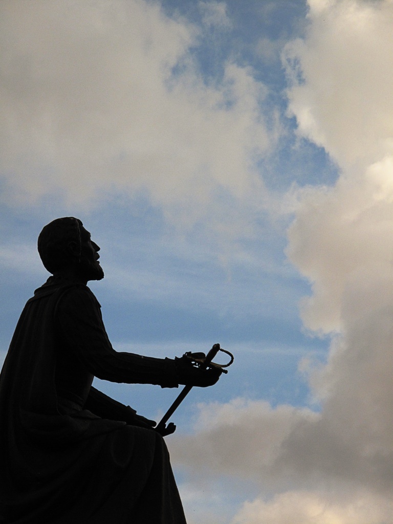 Ignatius relinquishing his sword. Image Credit: pinaytraveller.com