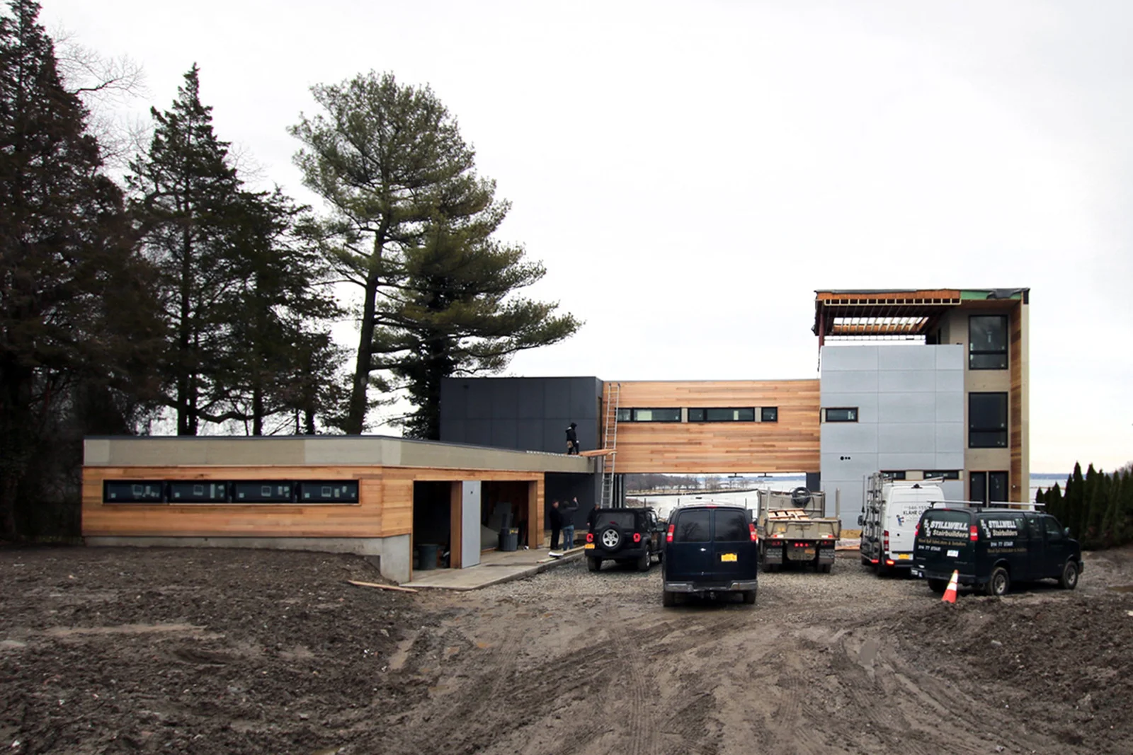 06_Pelham Bay House.jpg