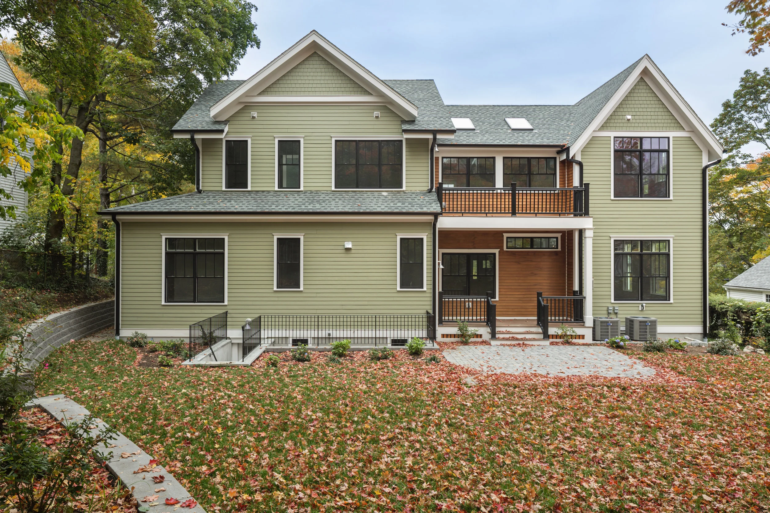 Exterior Rear Straight.jpg