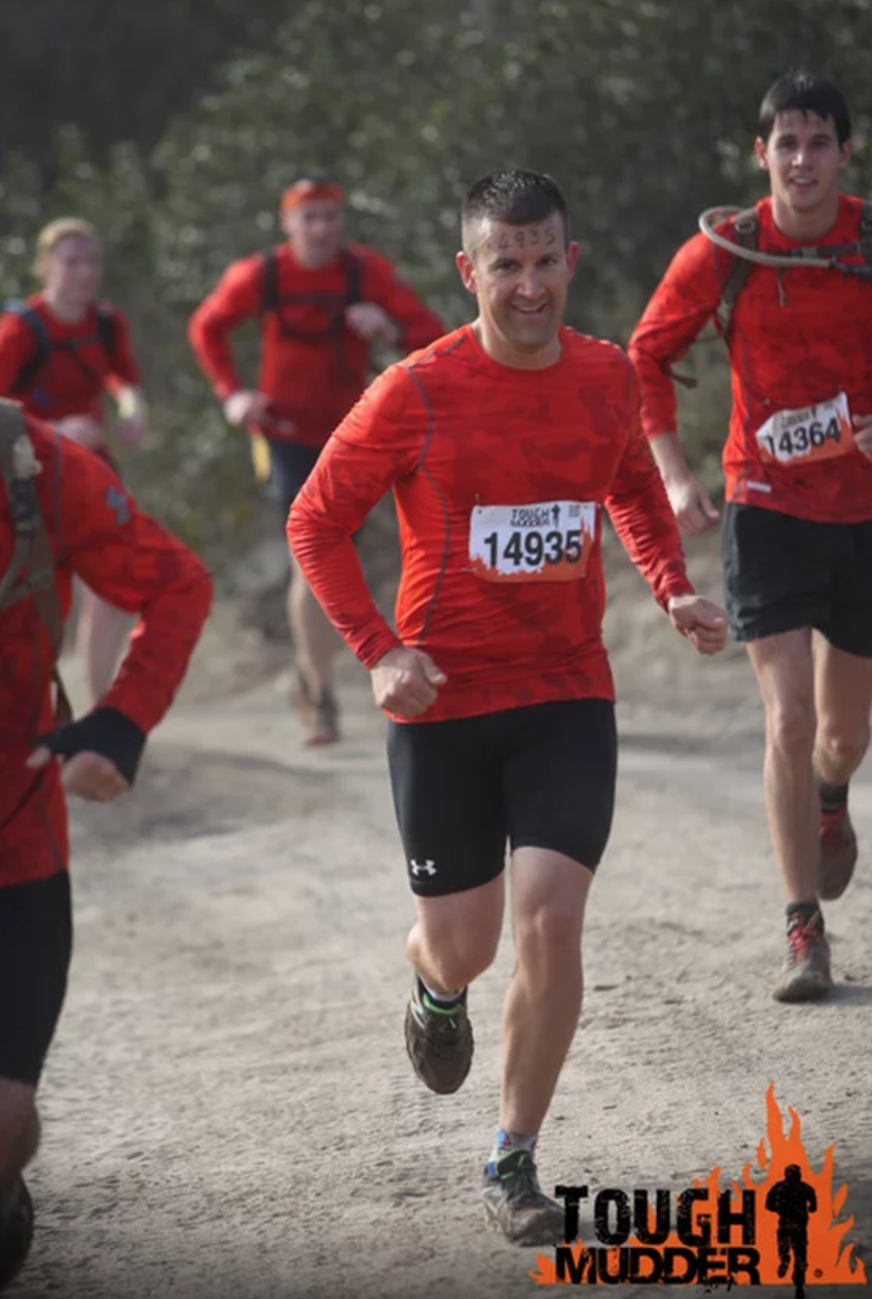 The team finds the energy to run between obstacles.