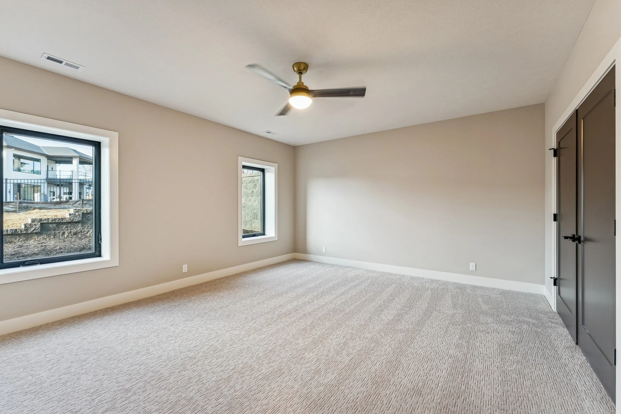 20-web-or-mls-8065 - 3538 S 210th Ave_020.jpg