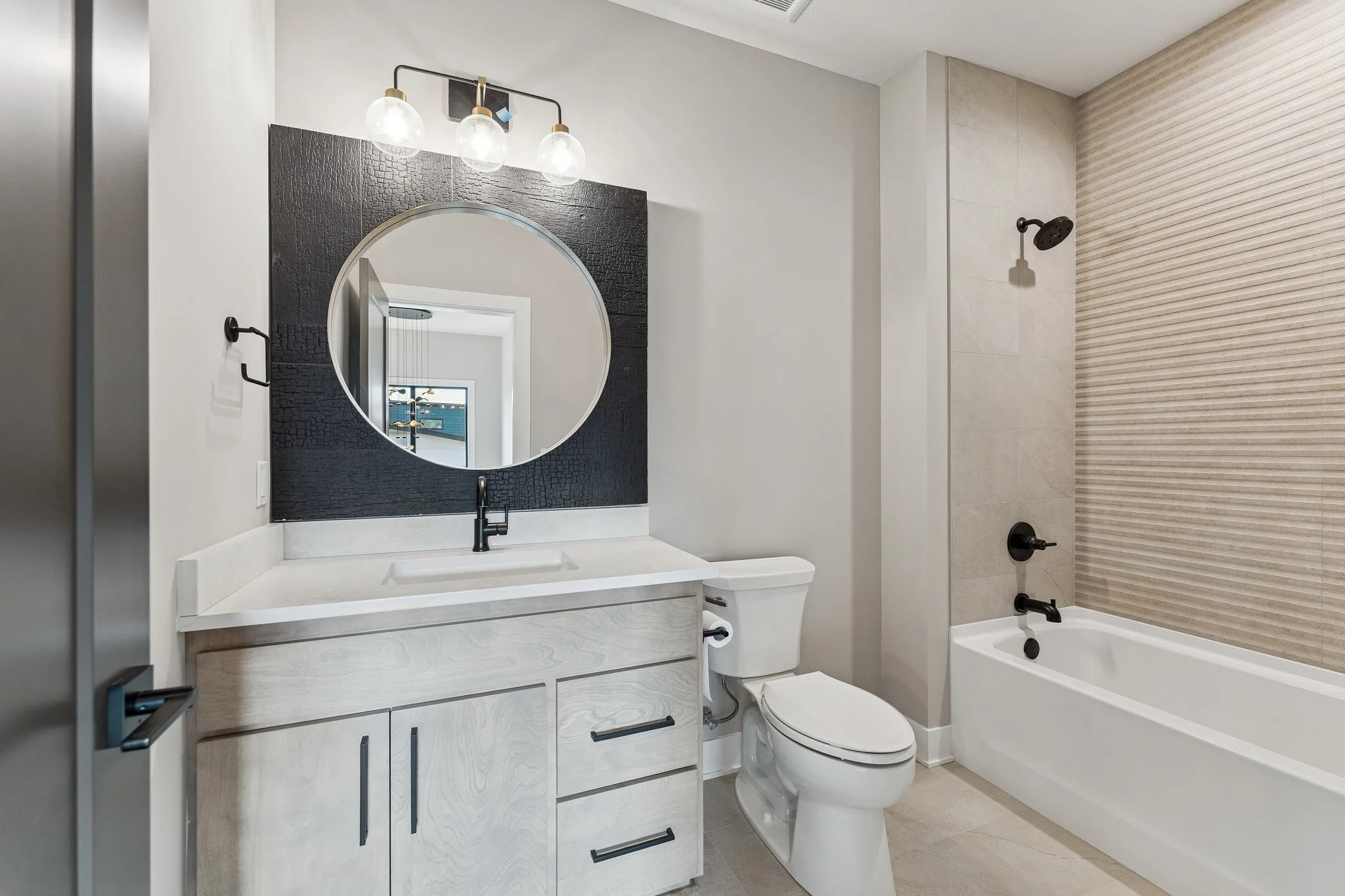 27-web-or-mls-8065 - 3538 S 210th Ave_027.jpg