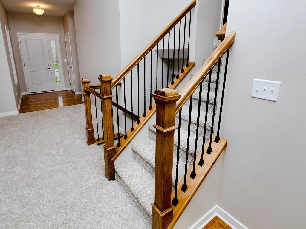 583 Bluestem - Maple - Entry 2.jpg