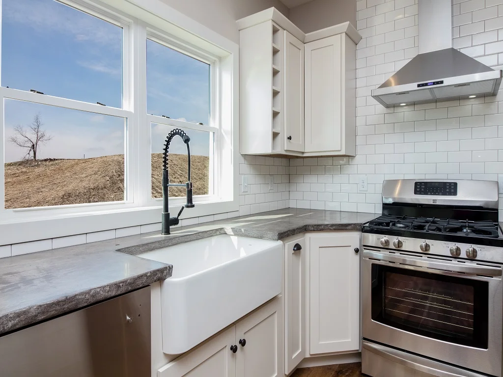 7180 Christy Rd - Custom - Kitchen 7.jpg