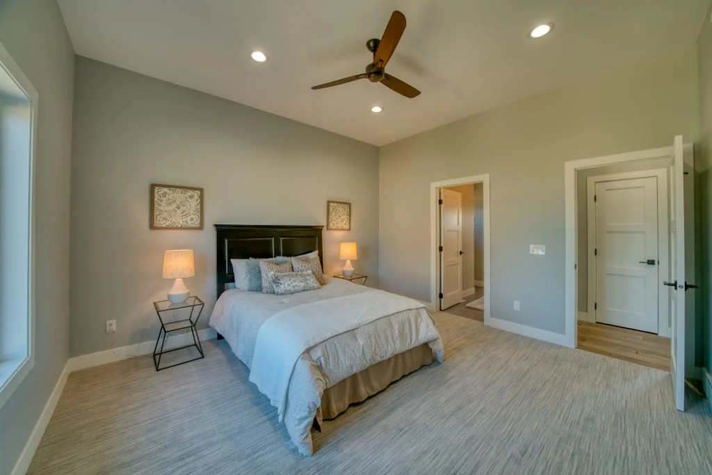 7409 S Kenton (52).jpg