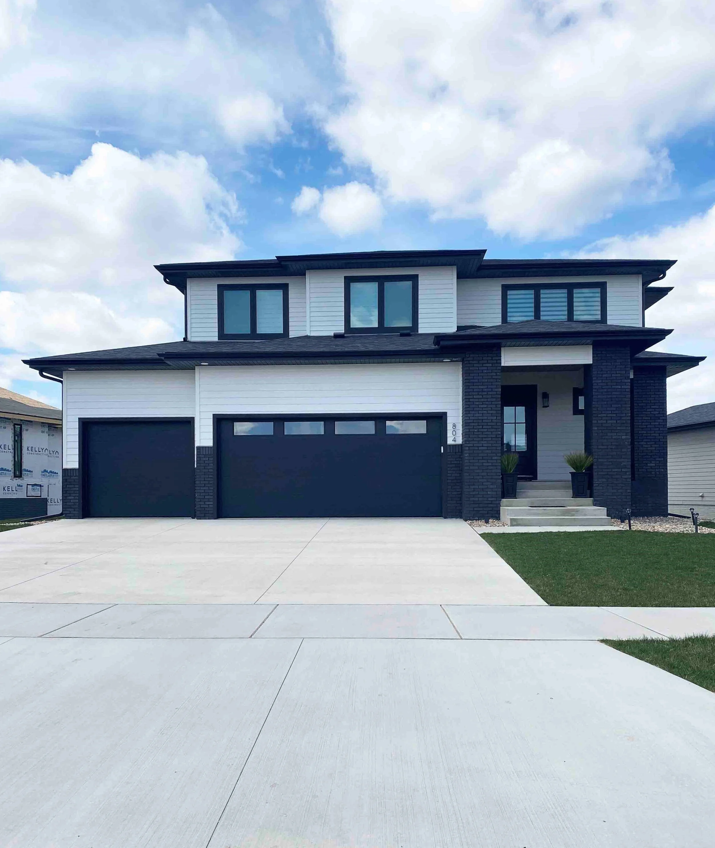 BUCKEYE - 3,500 SF