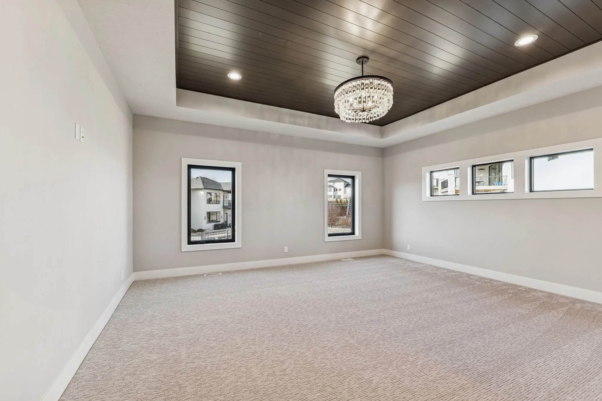44-web-or-mls-8065 - 3538 S 210th Ave_044.jpg