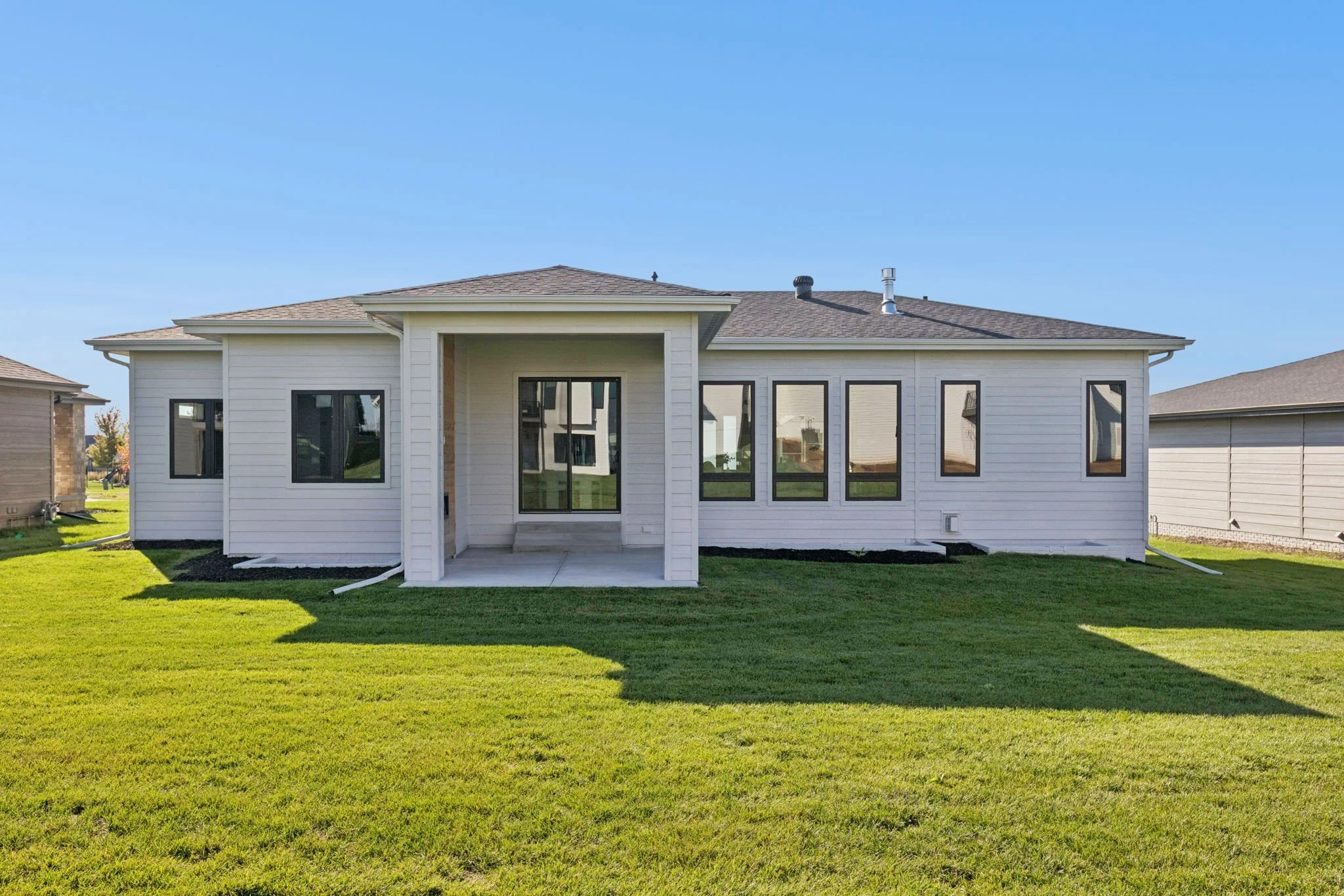 49-web-or-mls-7285 - 21056 Joseph St_49.jpg
