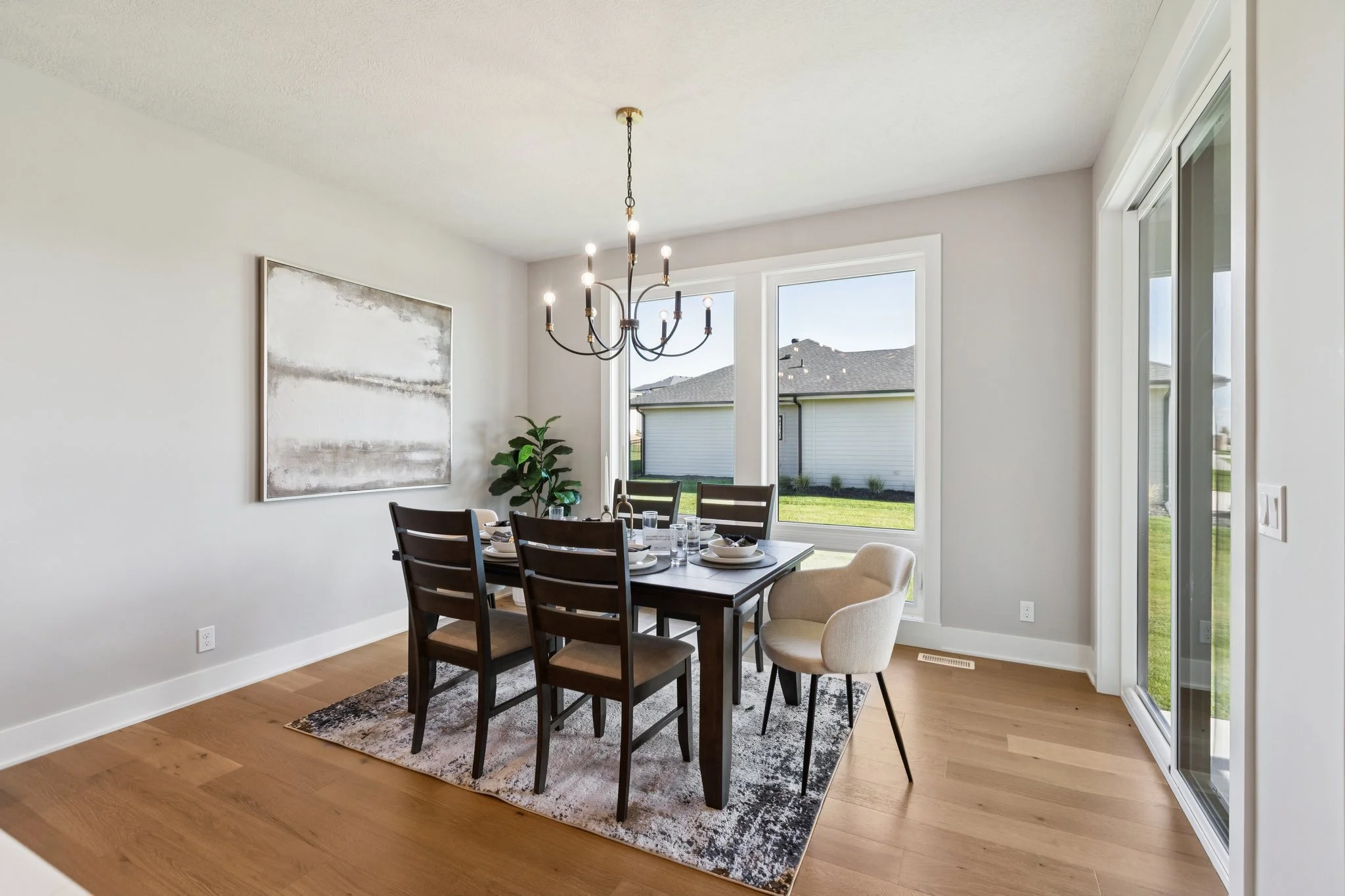 18-web-or-mls-7349 - 3321 S 212th St_018.jpg