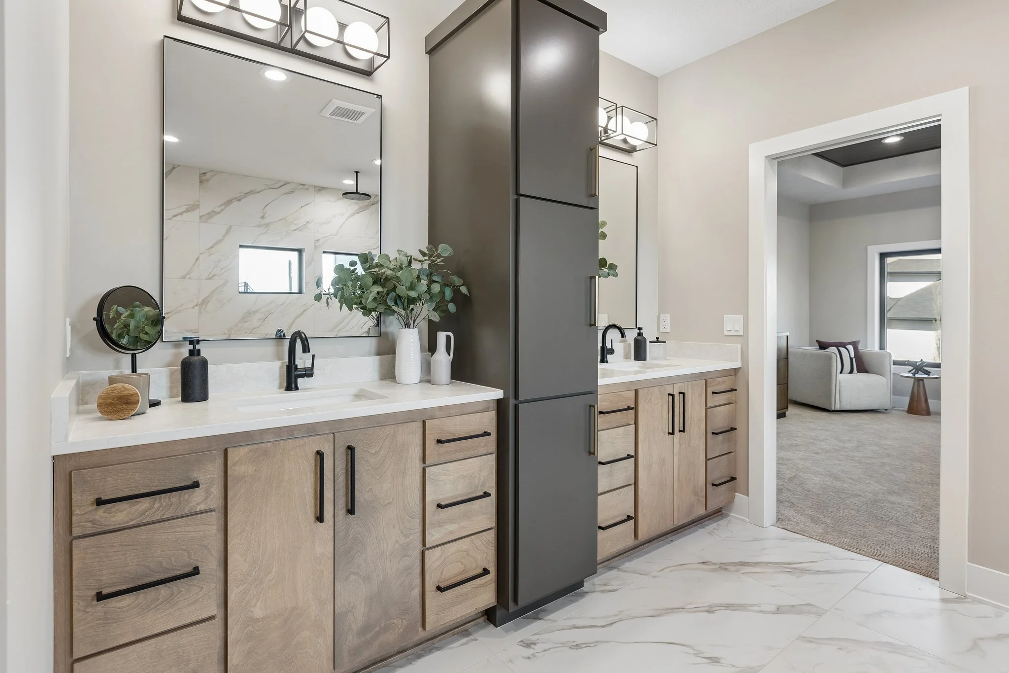 35-web-or-mls-8256 - 3538 S 210th Ave_035.jpg