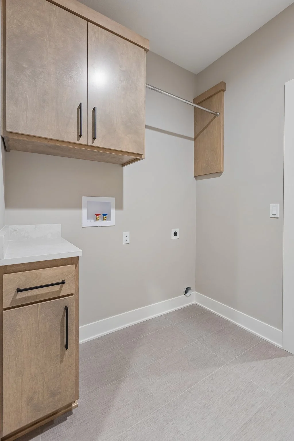52-web-or-mls-8256 - 3538 S 210th Ave_052.jpg