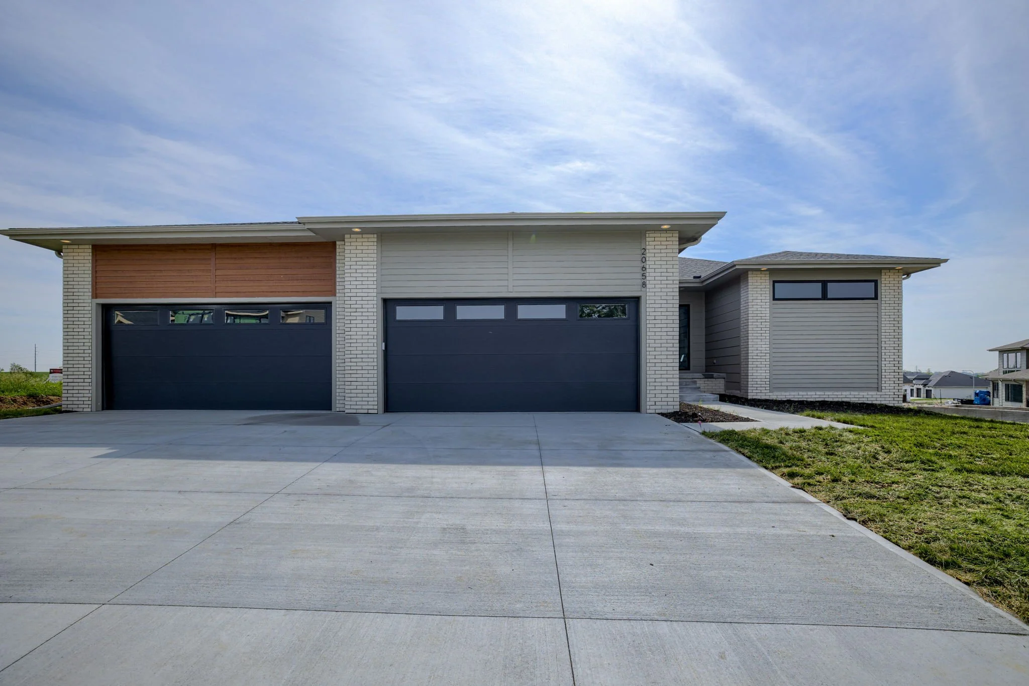 1-web-or-mls-75258_01.jpg