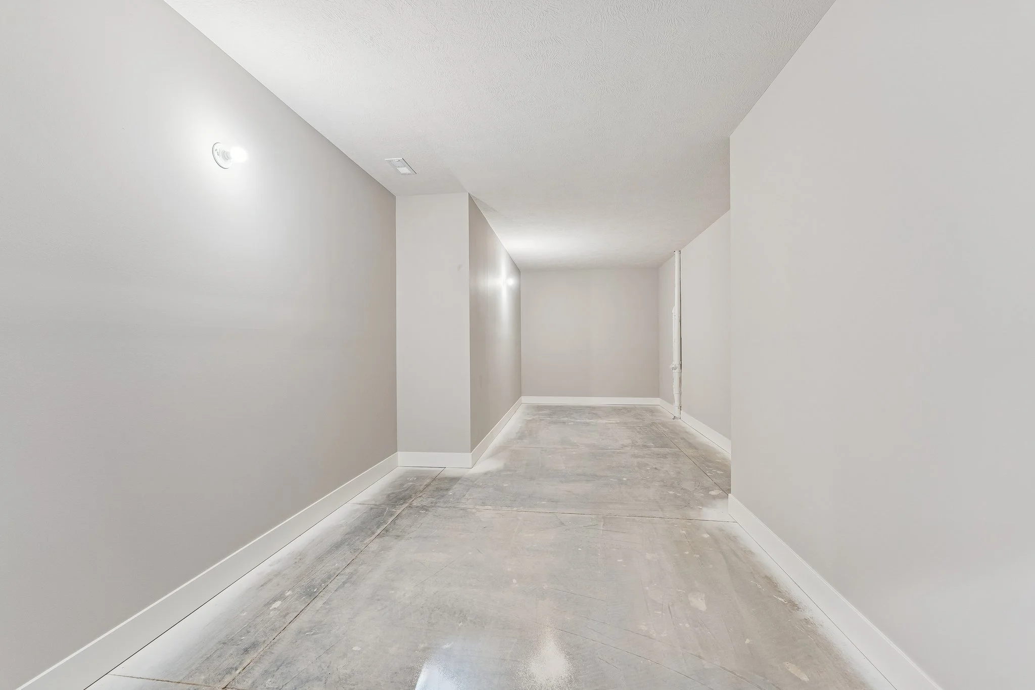 42-web-or-mls-8065 - 3538 S 210th Ave_042.jpg