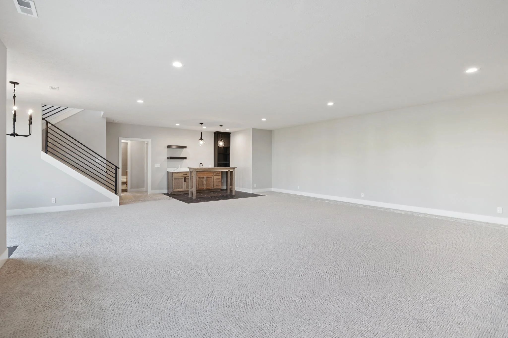 2-web-or-mls-7595 - 3306 S 212th St_002.jpg