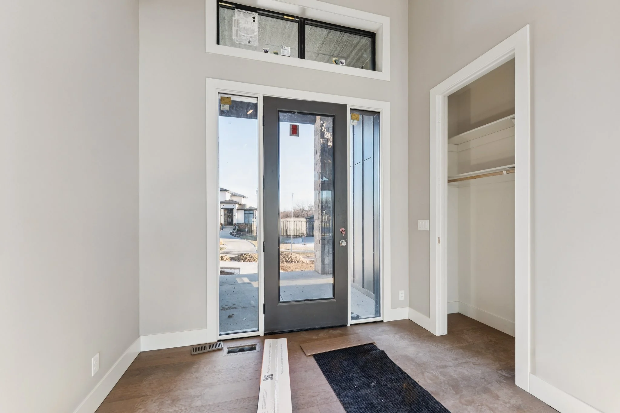 4-web-or-mls-7787 - 3538 S 210th Ave_004.jpg